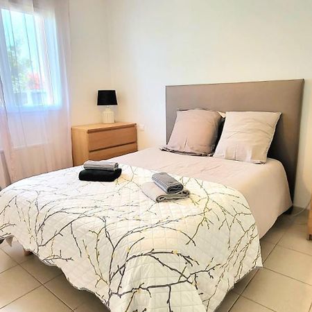 Logement Thermale Et De Tourisme Les Acacias 6 Jonzac Ngoại thất bức ảnh